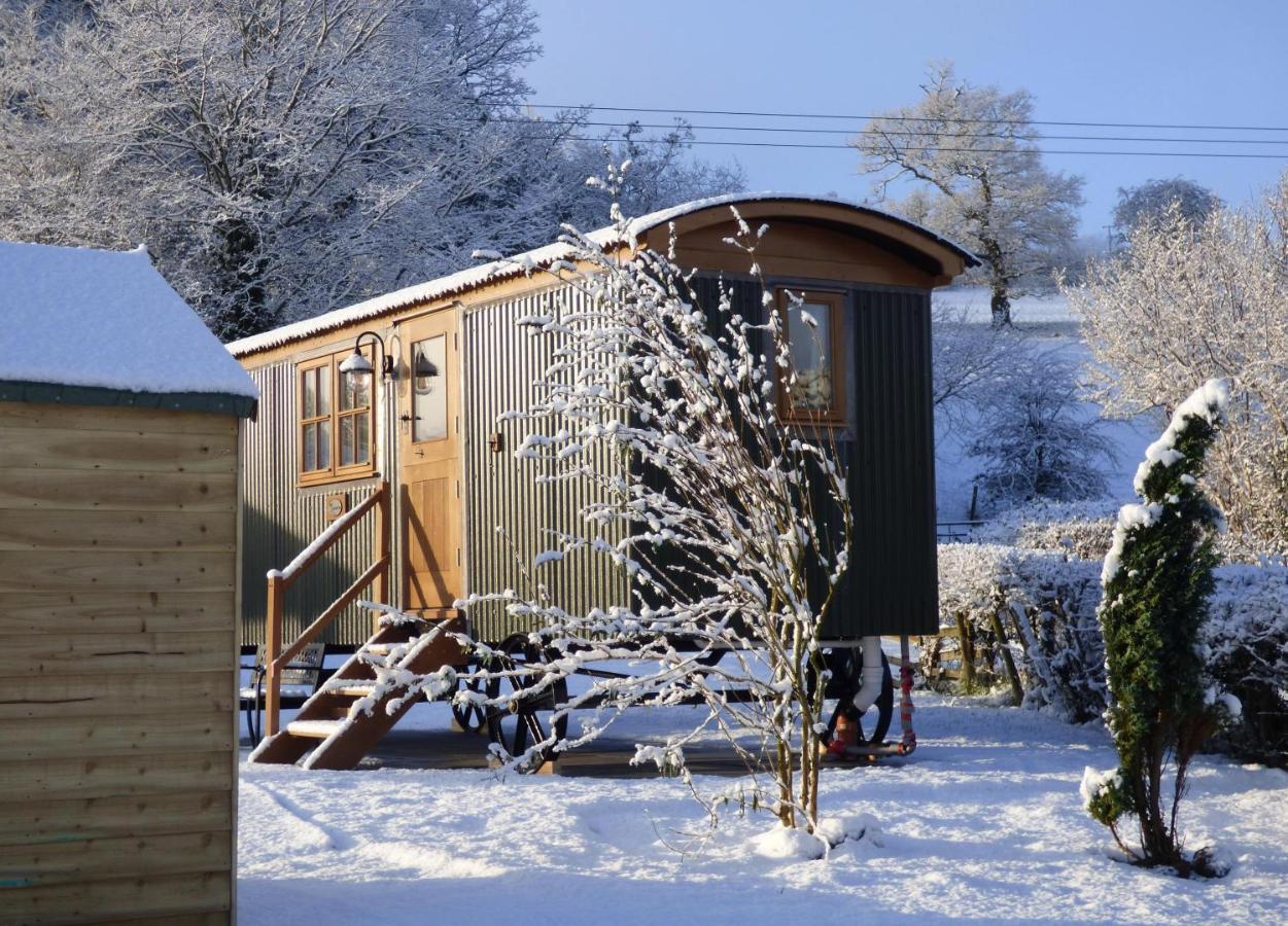Готель Woody'S Retreat Bolton by Bowland Екстер'єр фото